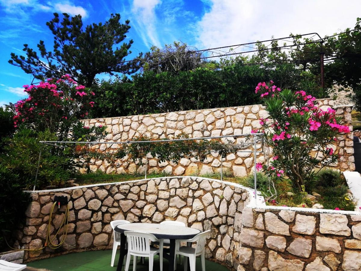 Family Apartments K&M Pag Town Dış mekan fotoğraf