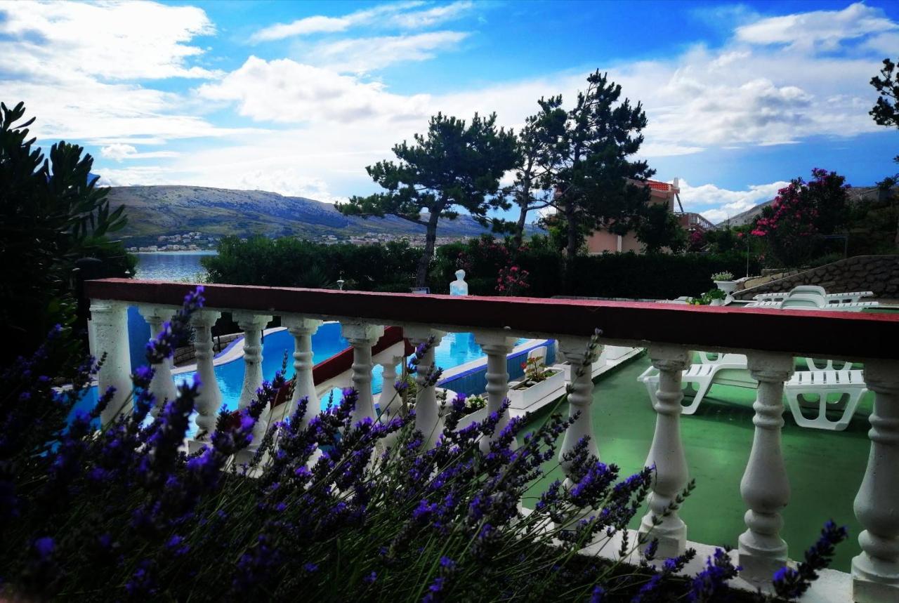 Family Apartments K&M Pag Town Dış mekan fotoğraf